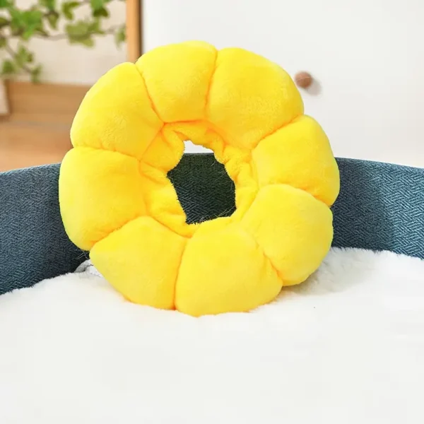 Colar elisabetano acolchoado Girassol