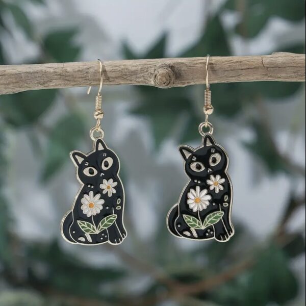 Brinco Gato Preto Floral